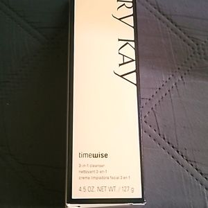 Mary Kay 3-in-1 cleanser
